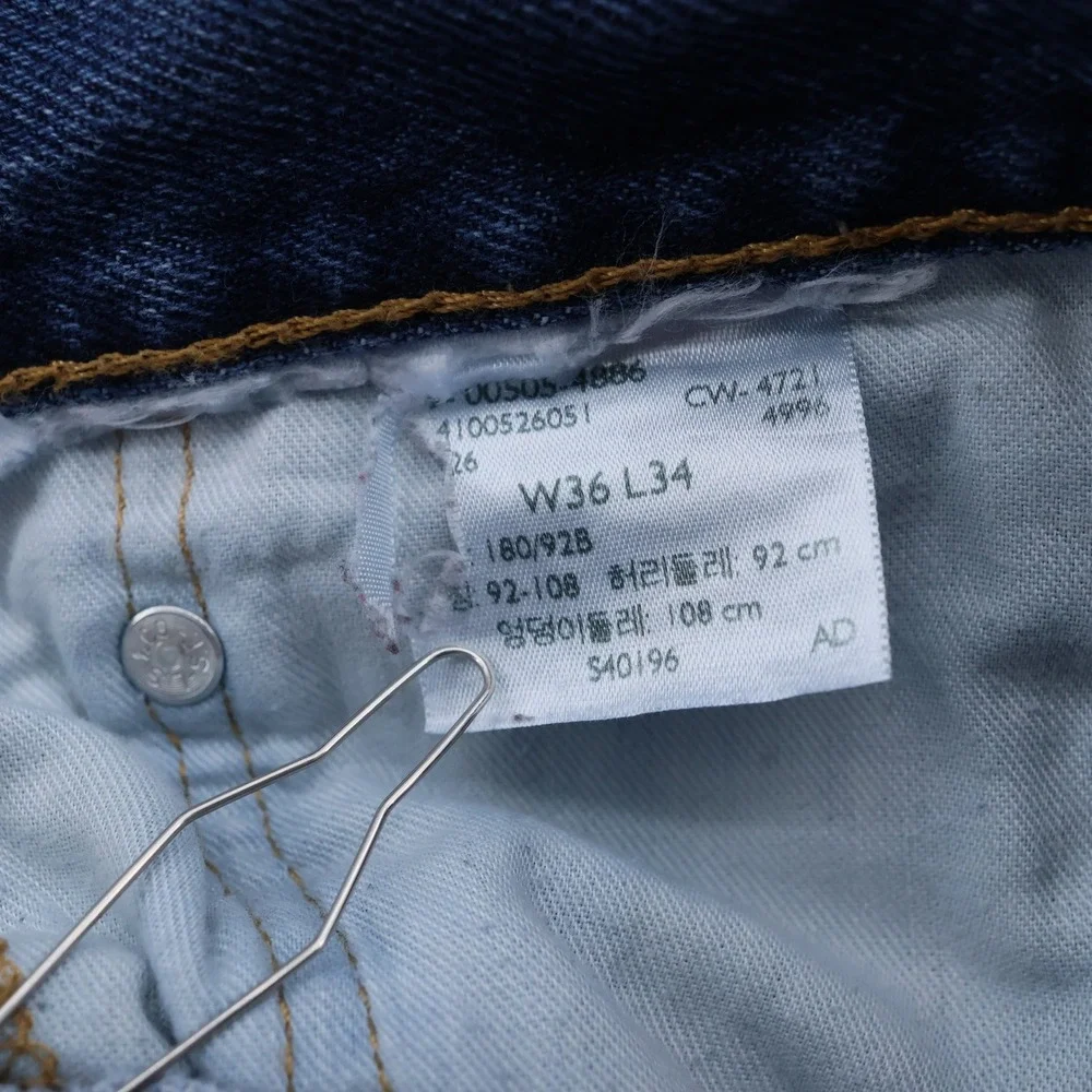 Levis 505 Regular Fit Straight Leg Jeans Mens 36x34 Medium Wash Blue 00505-4886